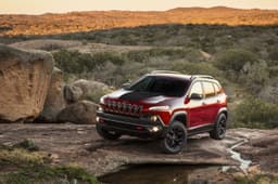 New Jeep Cherokee photo gallery
